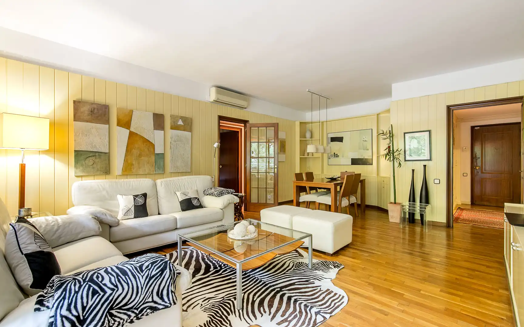 Living room of Flat for rent in Barcelona  with Air Conditioner, Heating and Terrace