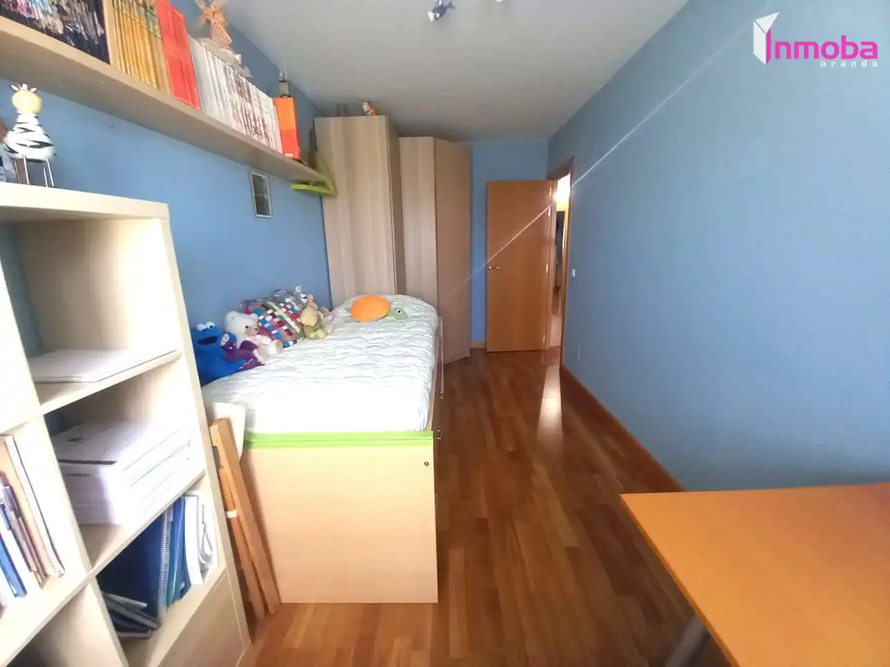 Dormitori de Casa o xalet en venda en Aranda de Duero amb Calefacció, Jardí privat i Parquet