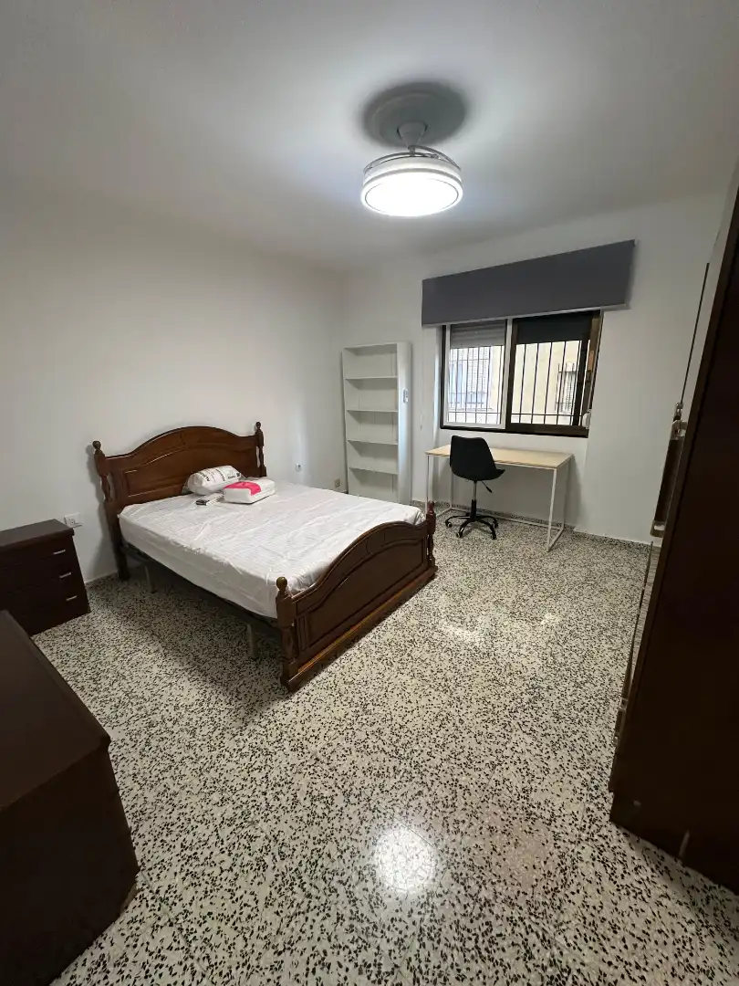 Habitación en Avenida de Madrid, 41, Renfe - Bulevar 1ª y 2ª Fase