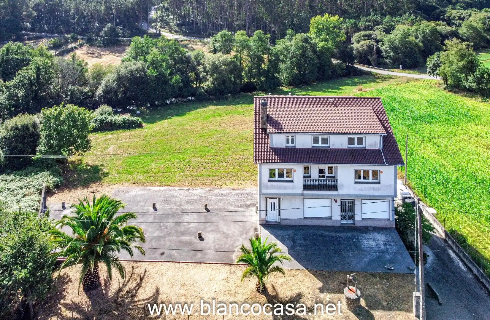 Vista exterior de Casa o chalet en venta en Carballo con Calefacción, Jardín privado y Trastero