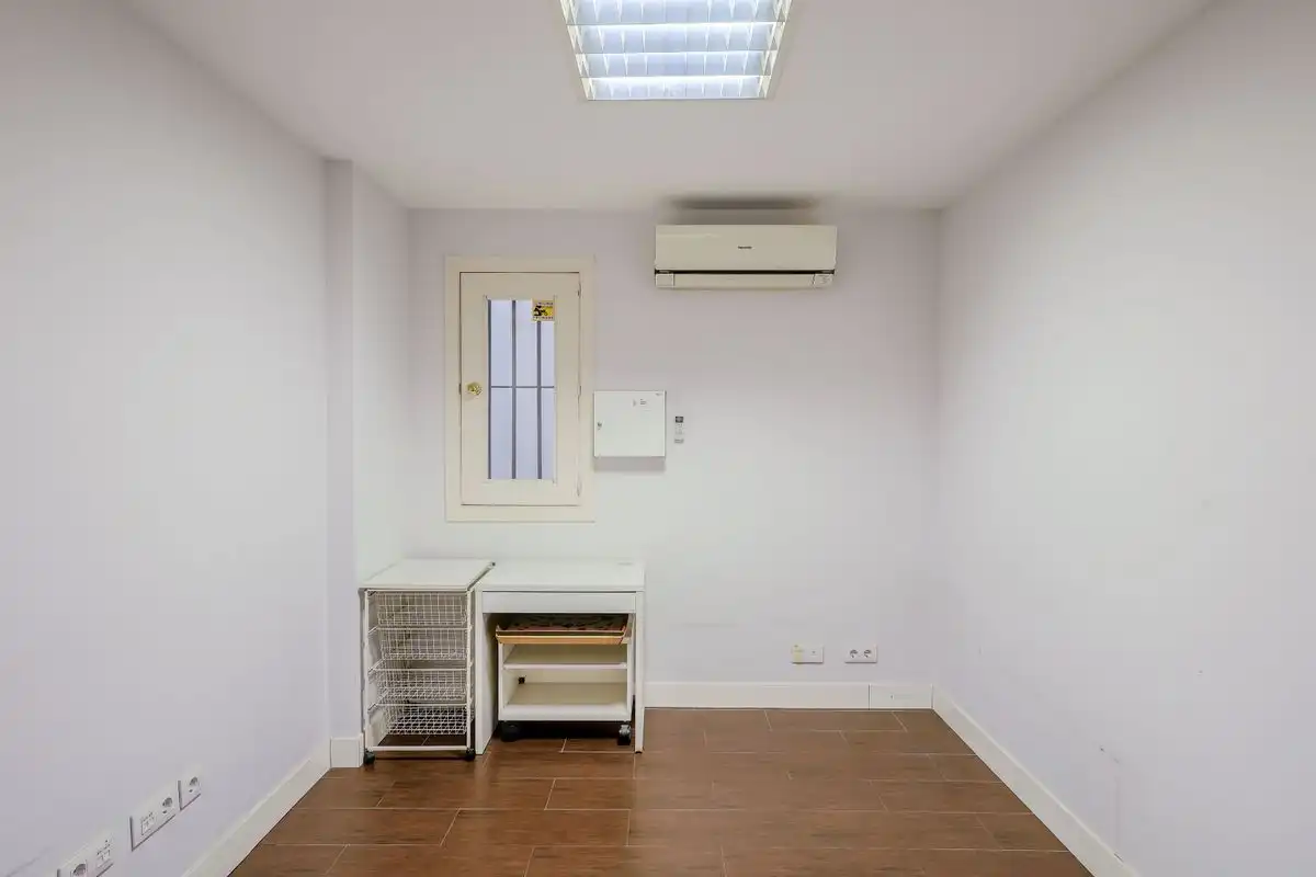 Planta baja en venta en Madrid con Calefacción