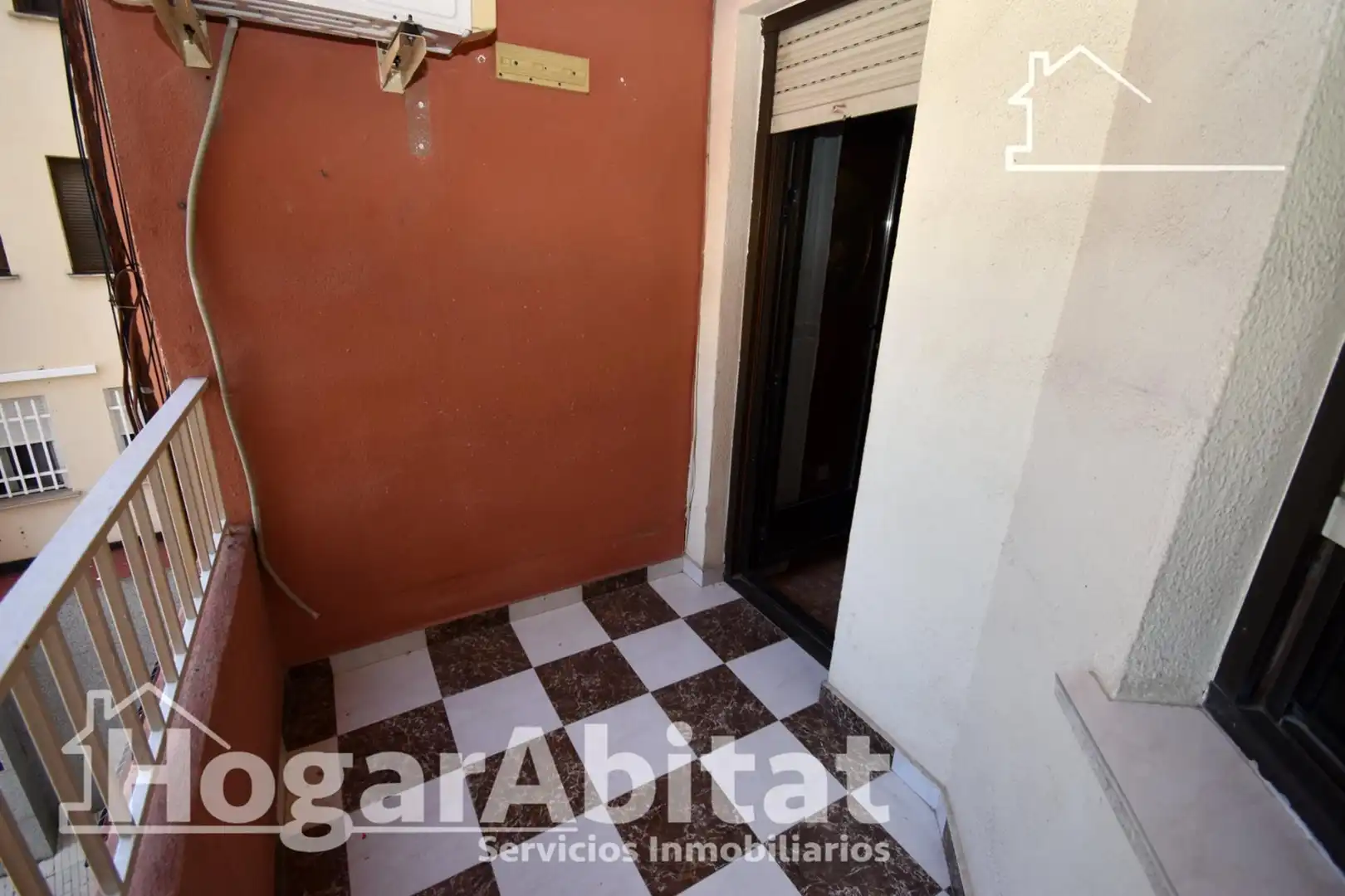 Piso en venta en Castellón de la Plana / Castelló de la Plana con Aire acondicionado, Calefacción y Amueblado