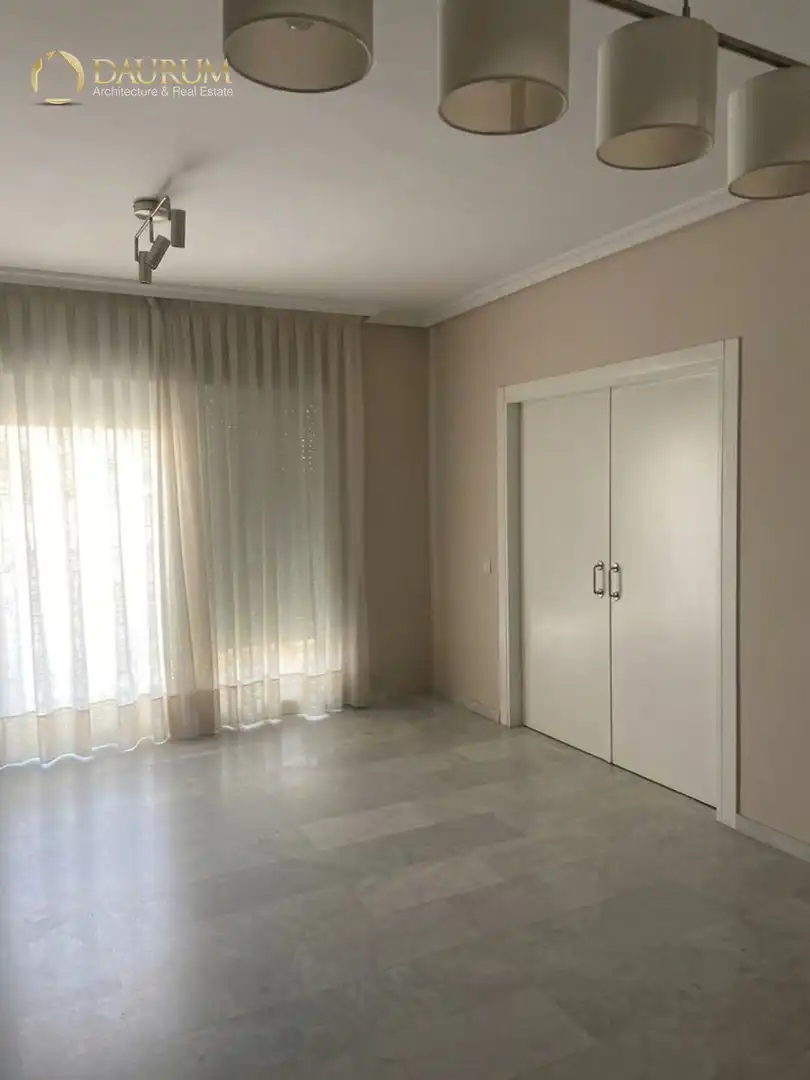 Bedroom of Flat for sale in Sevilla  with Air Conditioner, Heating and Terrace