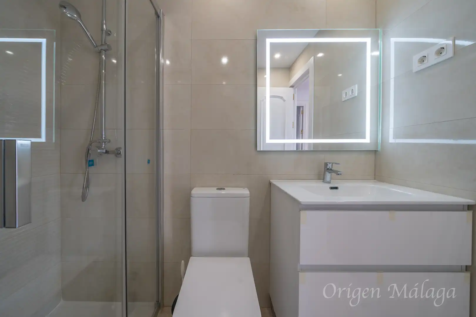 Flat for rent in N/A, Carranque - Haza Cuevas