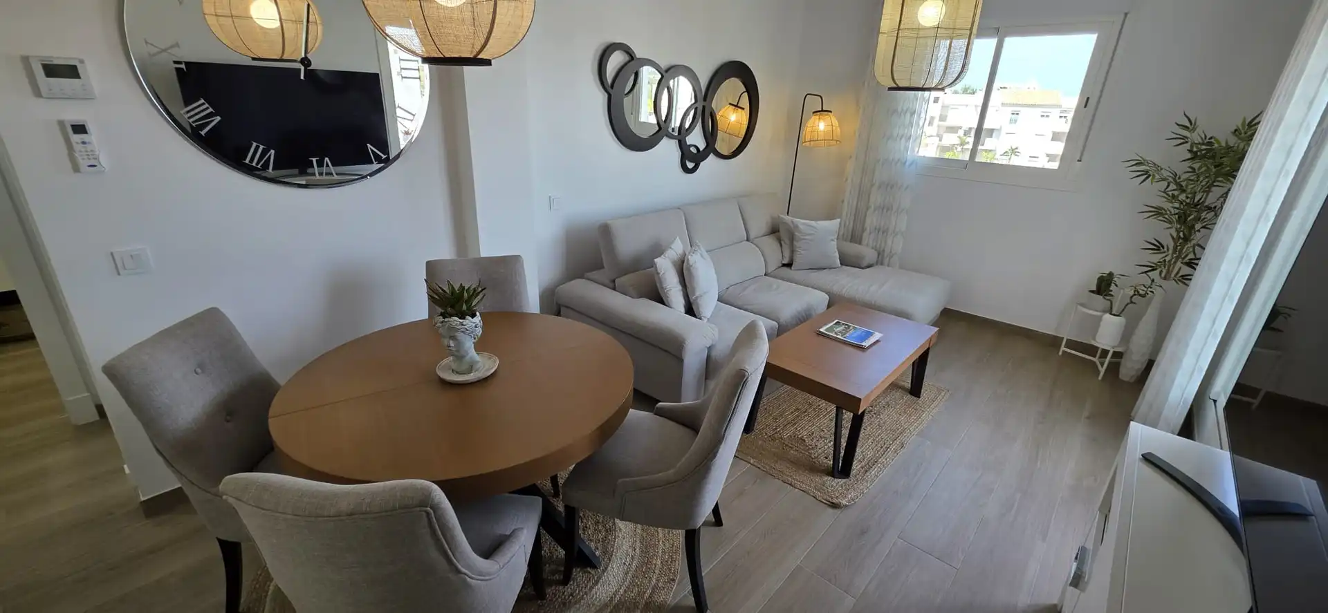 Wohnzimmer von Wohnung zum Verkauf in Chipiona mit Heizung