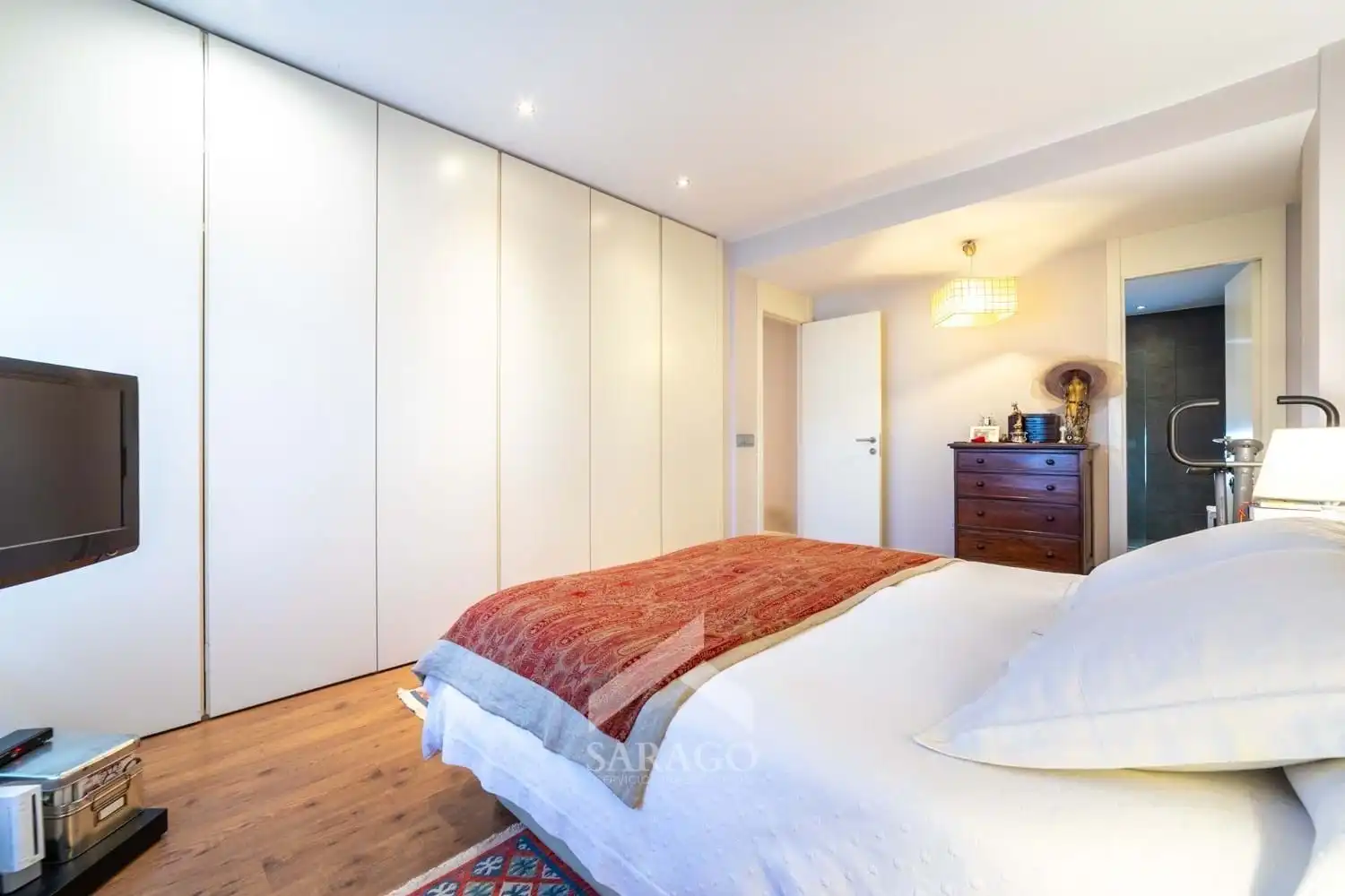 Habitación de Piso en venta en Madrid con Calefacción, Trastero y Piscina