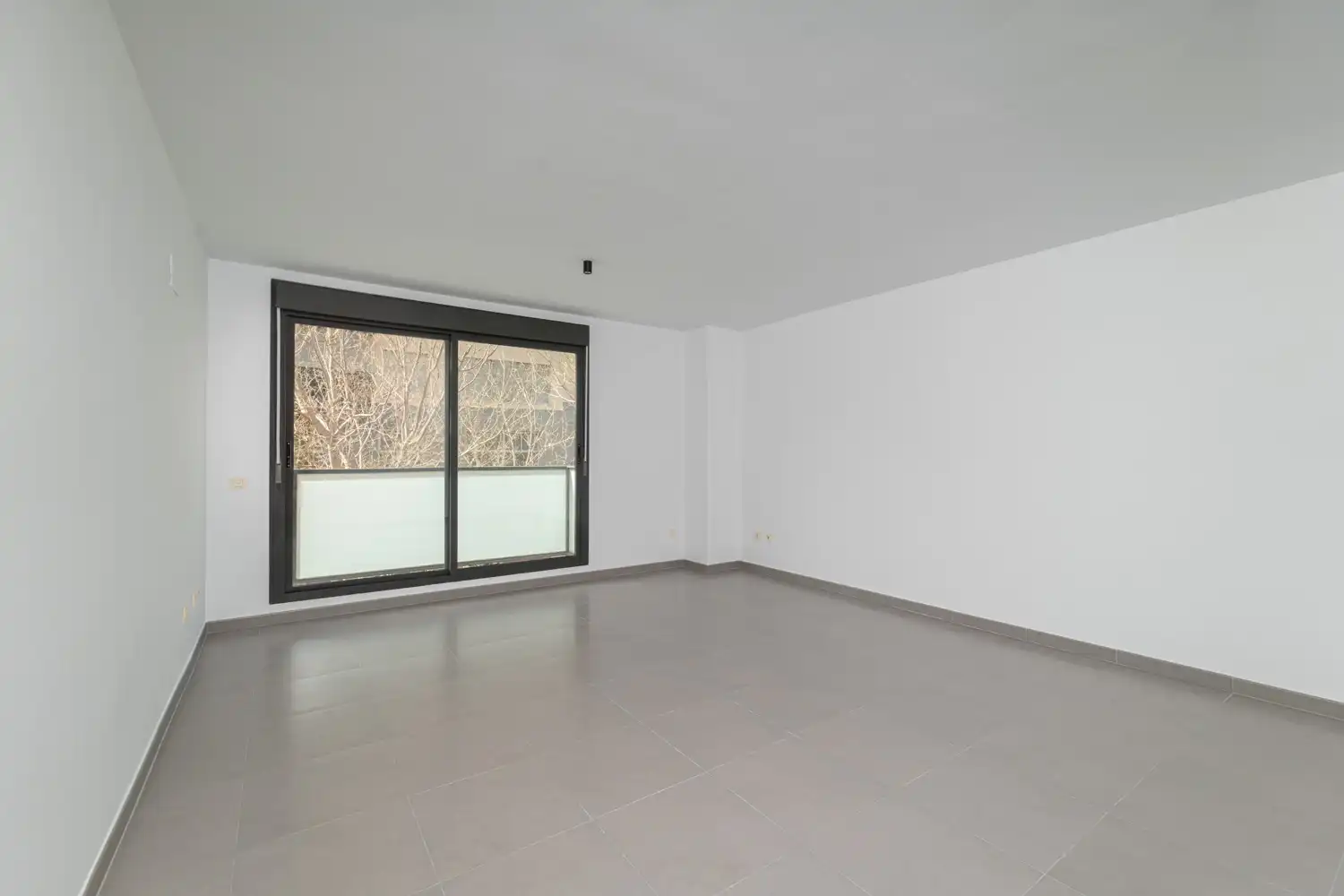 Piso con terraza en venta en Manuel Meliá i Fuster 12, imagen 2