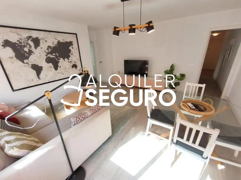 Piso con ascensor en alquiler en San Carlos