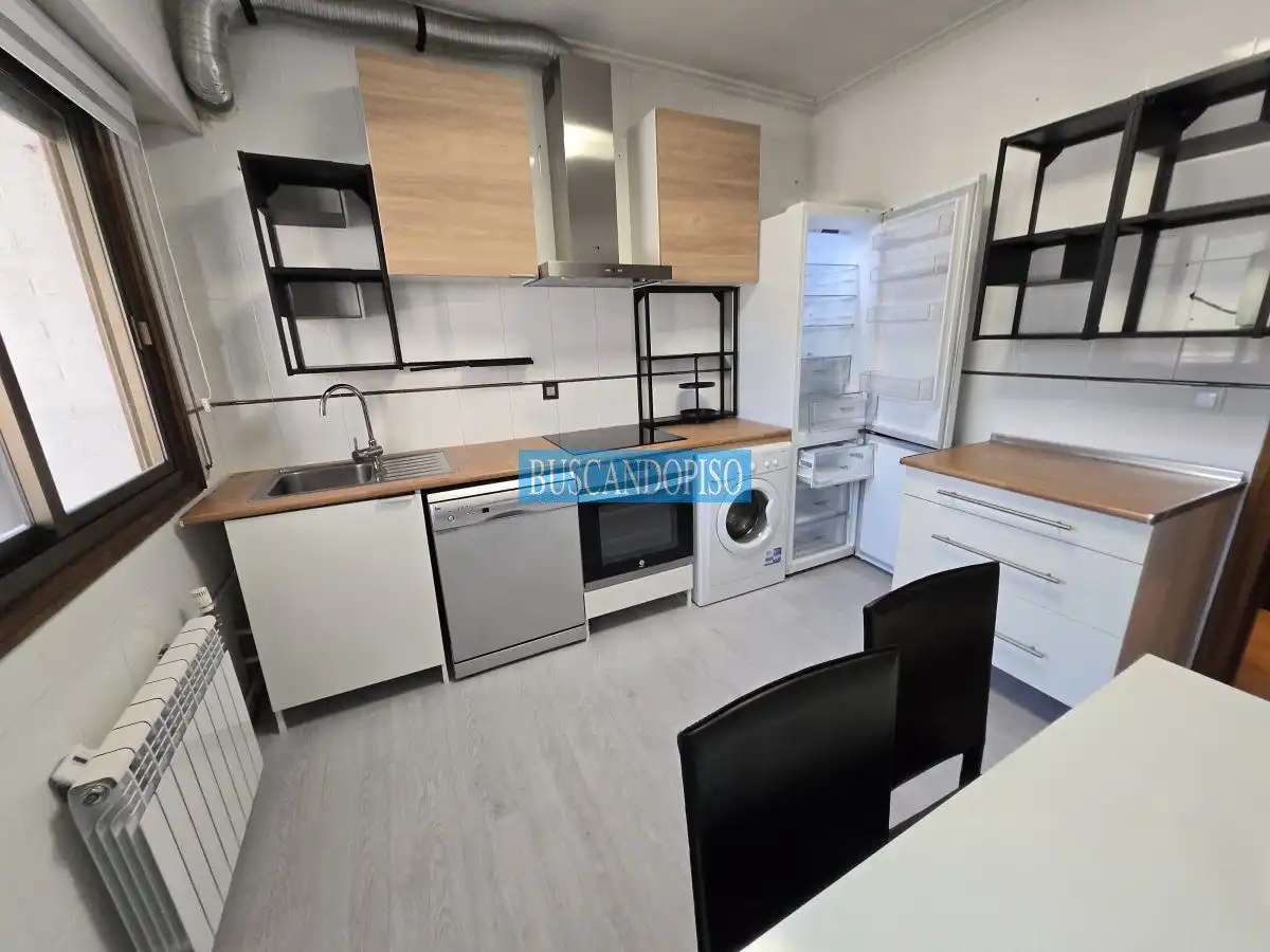 Kitchen of Flat for rent in  Logroño  with Heating, Parquet flooring and Terrace
