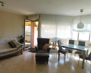 Living room of Attic for sale in Premià de Mar  with Air Conditioner, Terrace and Balcony