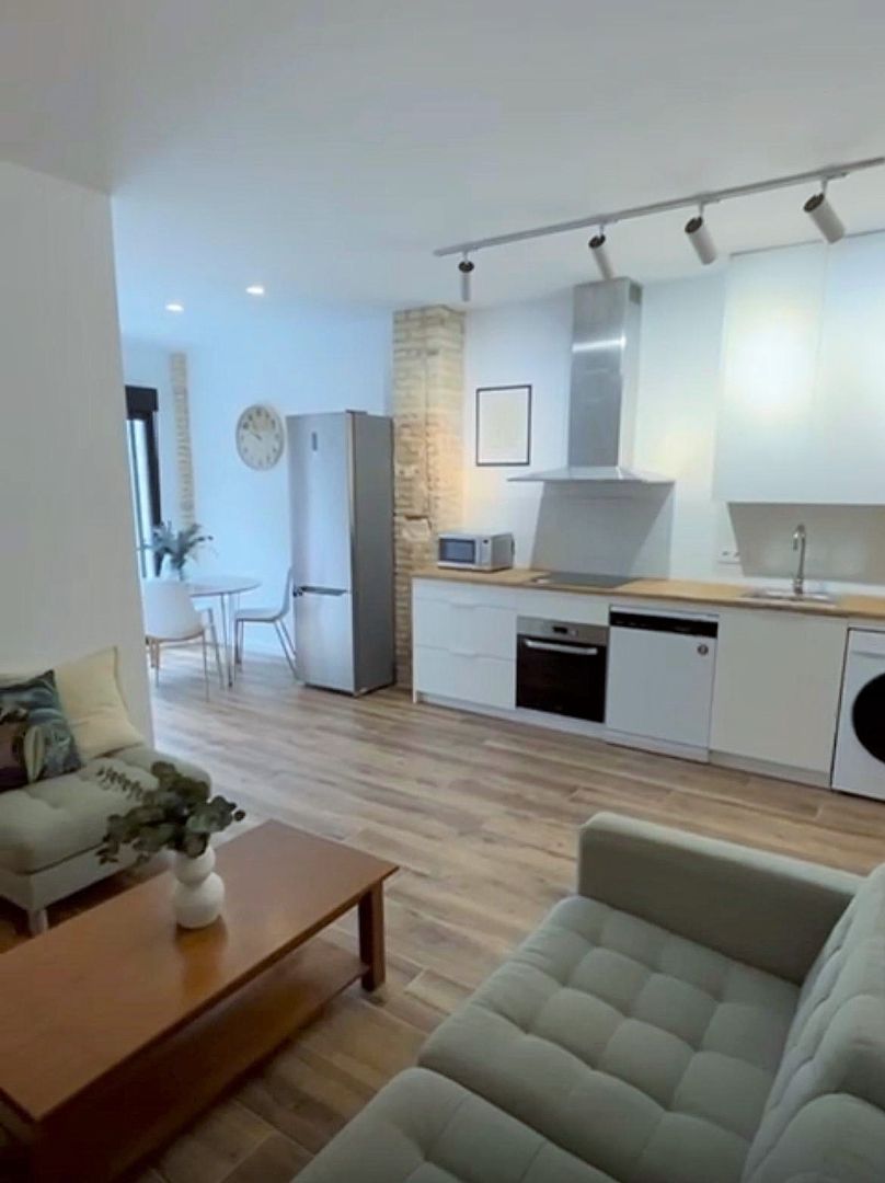 Cuina de Pis de lloguer en Alfafar amb Terrassa i Moblat