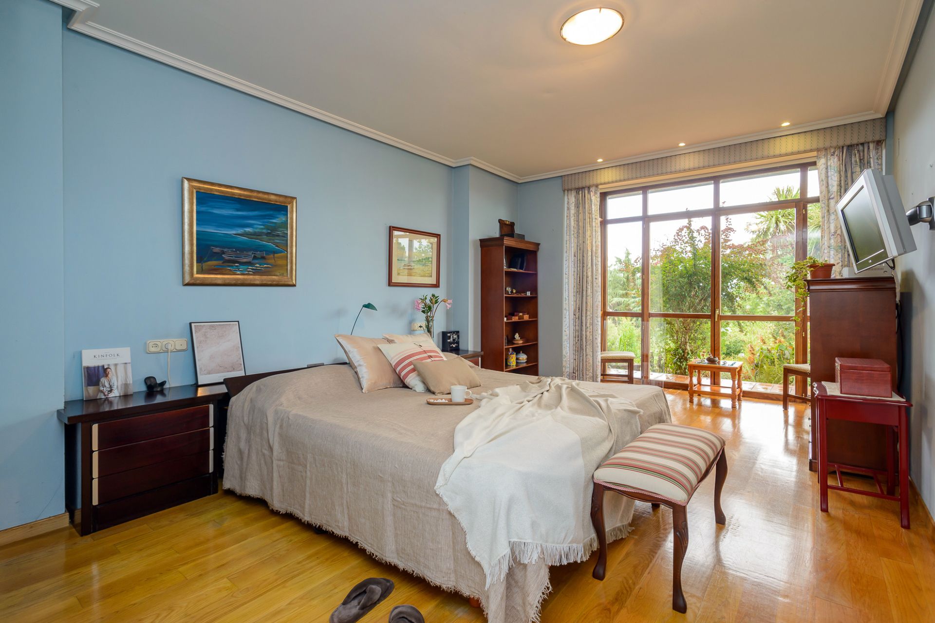 Habitación de Casa o chalet en venta en Oviedo  con Calefacción, Jardín privado y Parquet