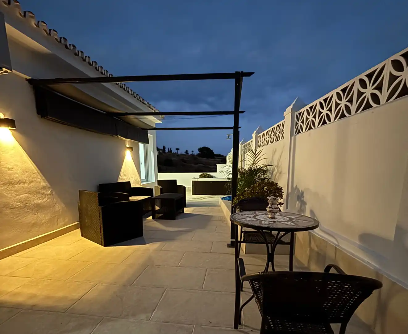 Terrassa de Casa o xalet en venda en Torrox amb Aire condicionat, Terrassa i Moblat