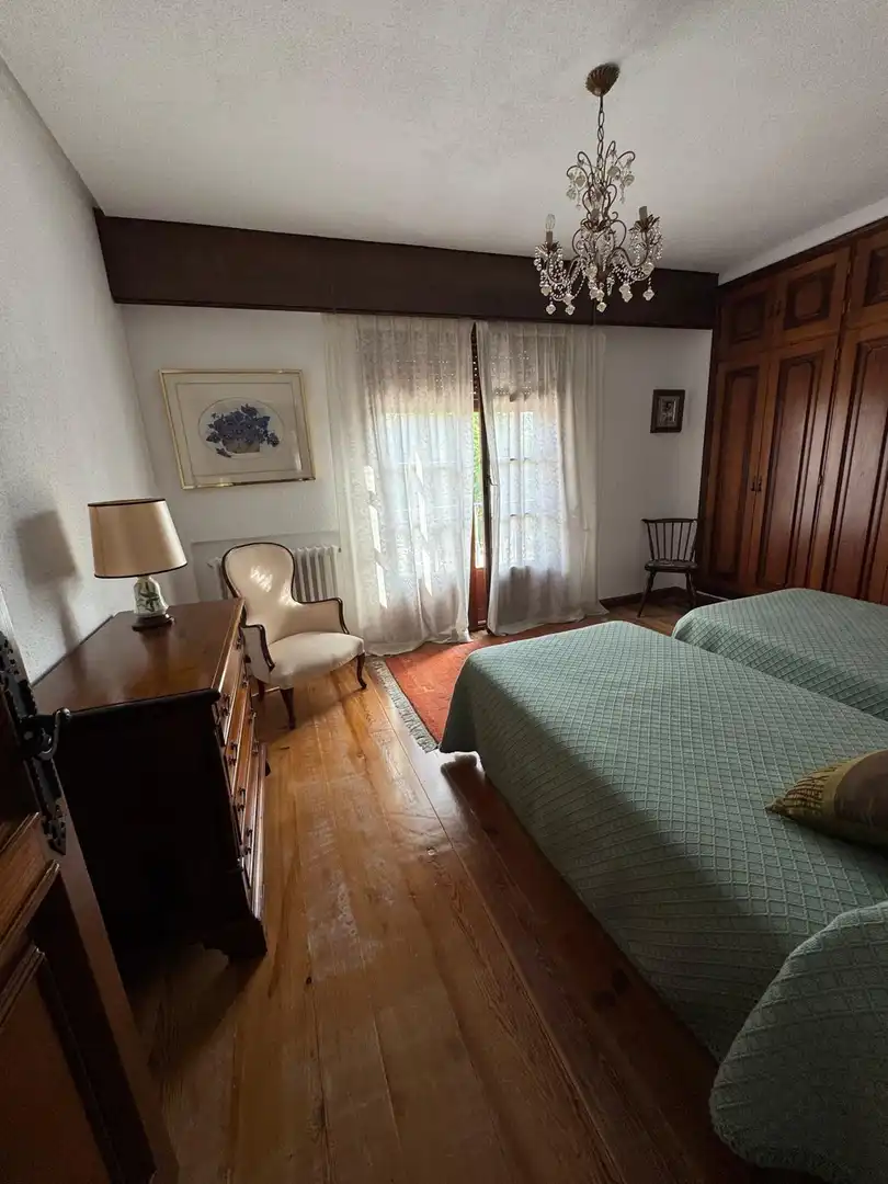 Dormitori de Casa o xalet en venda en Madrigal de las Altas Torres amb Calefacció