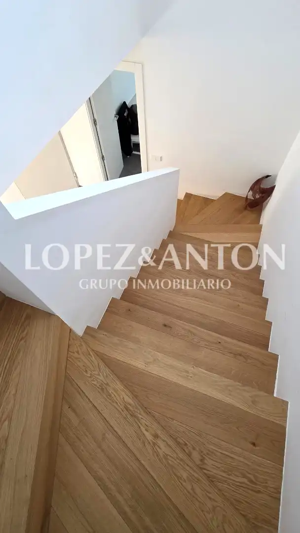 Houses for sale in L'Eliana  with Air Conditioner, Heating and Private garden