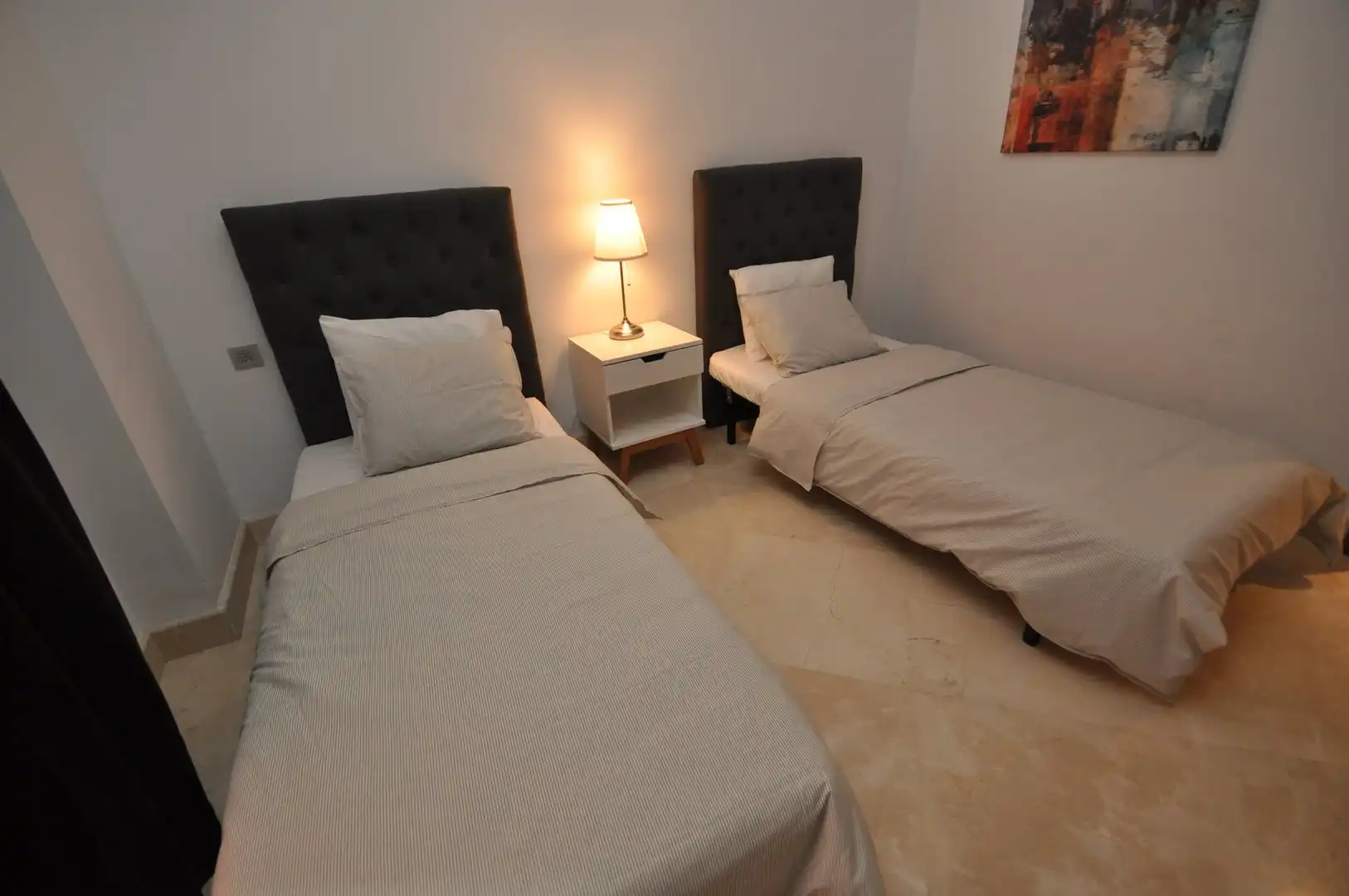 Schlafzimmer von Dachboden zur Miete in Estepona mit Klimaanlage, Heizung und Terrasse