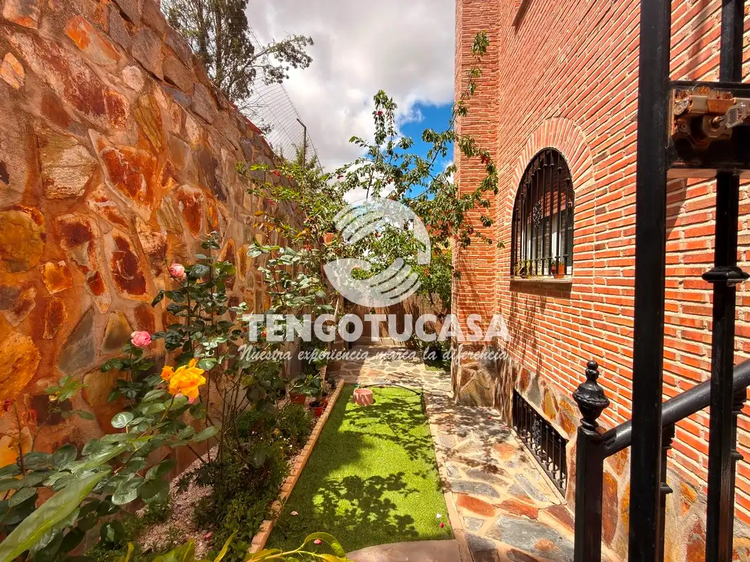 Jardín de Casa o chalet en venta en Bargas con Aire acondicionado, Calefacción y Jardín privado