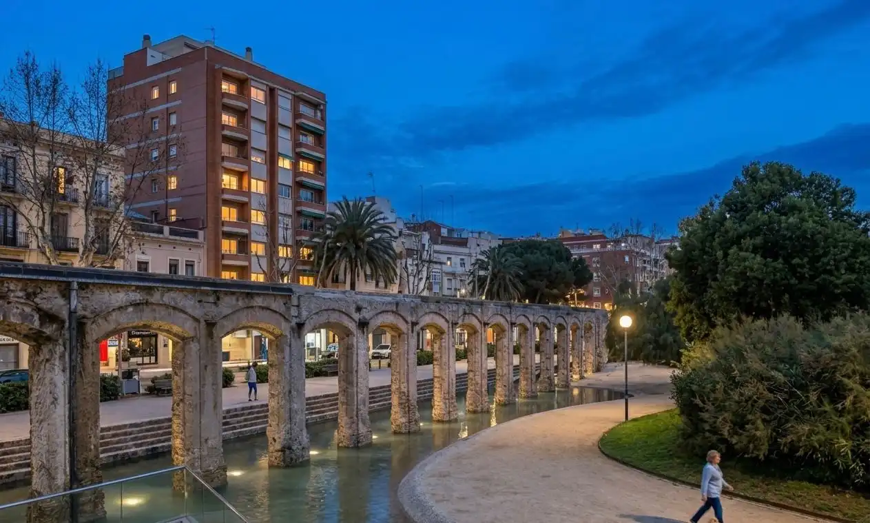 Außenansicht von Erdgeschoss zum Verkauf in Barcelona