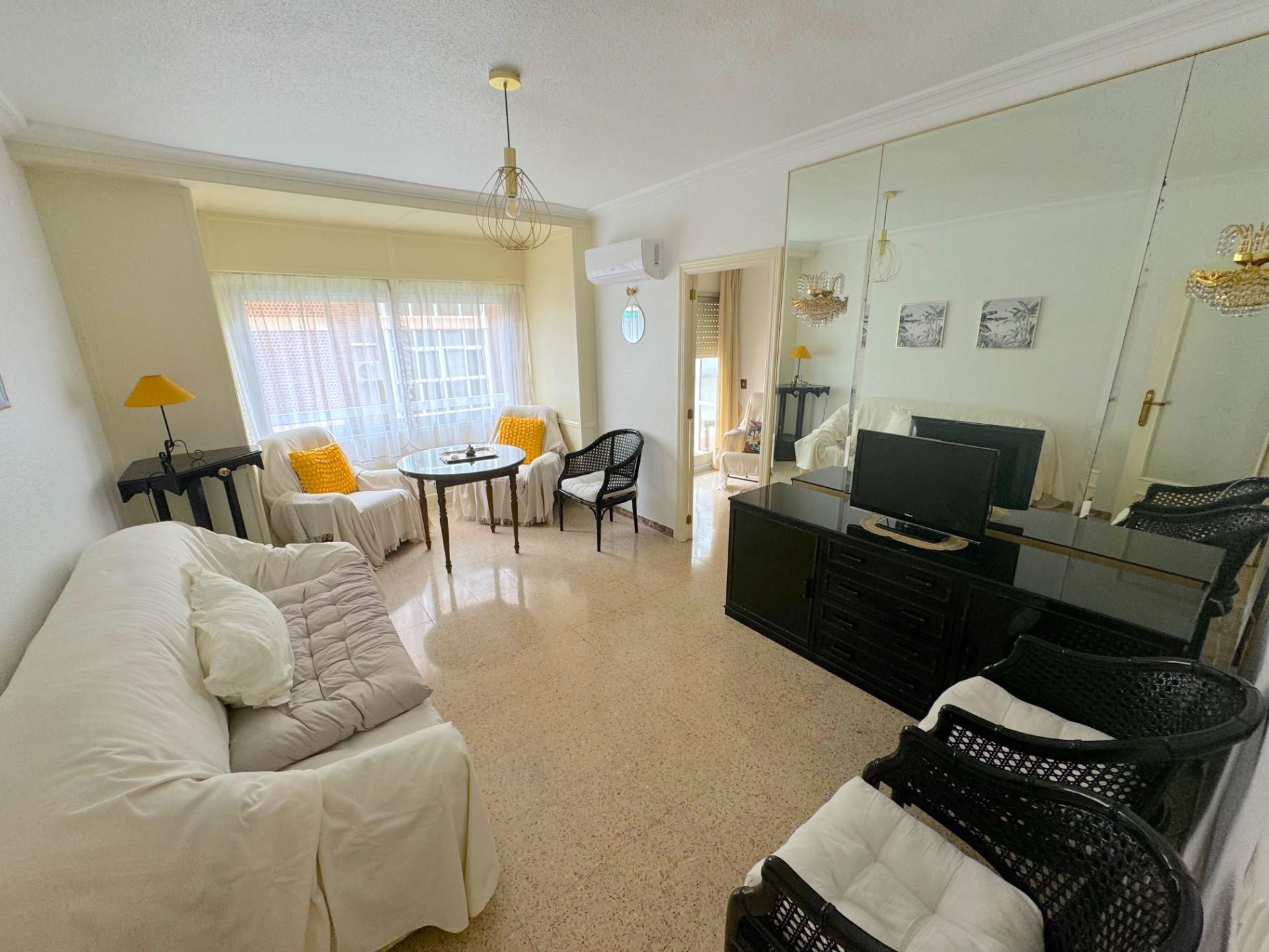 Living room of Flat to rent in Alicante / Alacant  with Terrace and Balcony