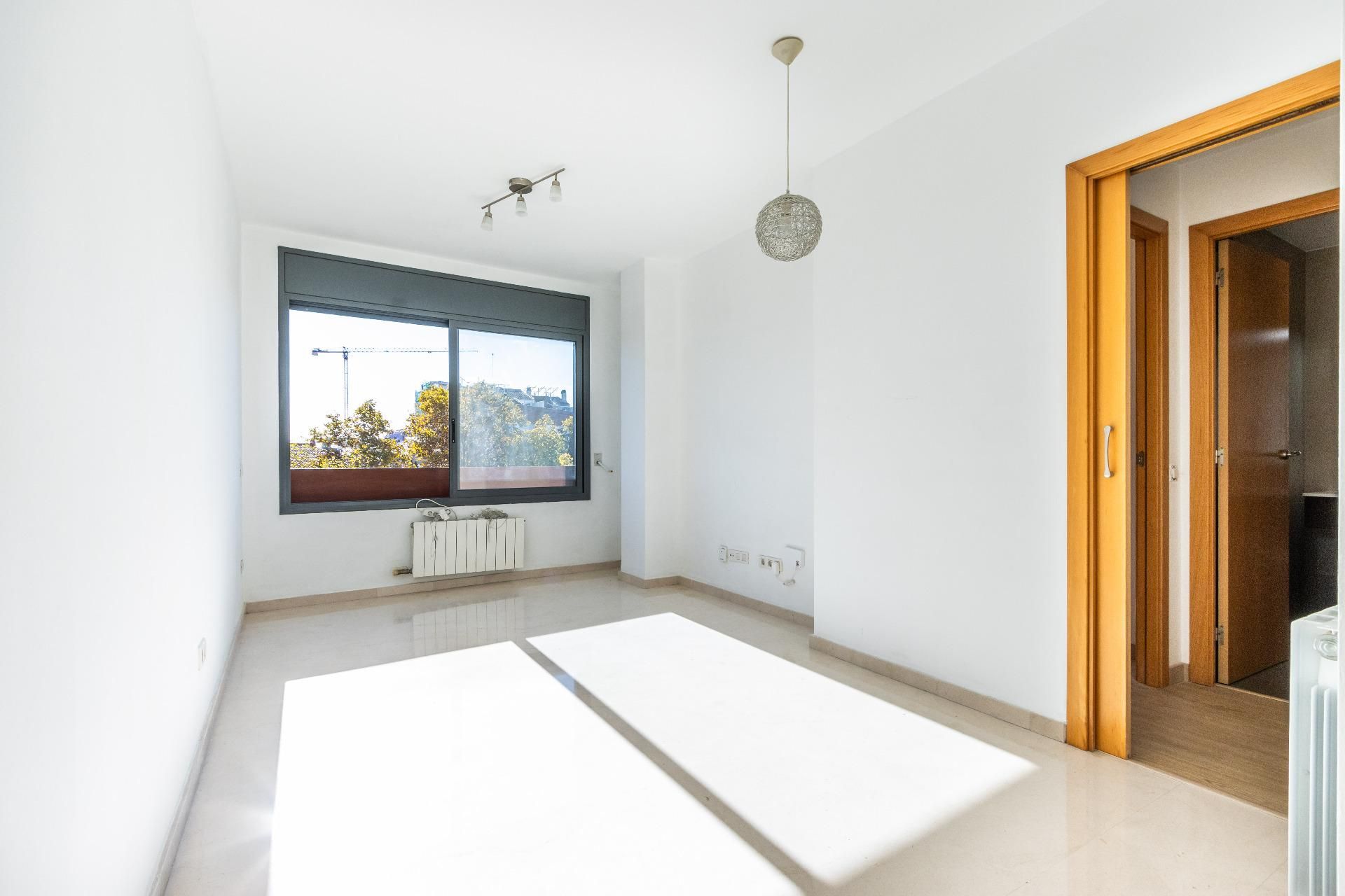 Bedroom of Flat for sale in Sabadell  with Air Conditioner and Heating