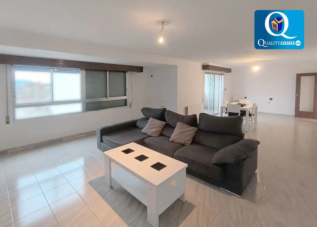 Sala de estar de Piso en venta en Villena con Calefacción y Terraza