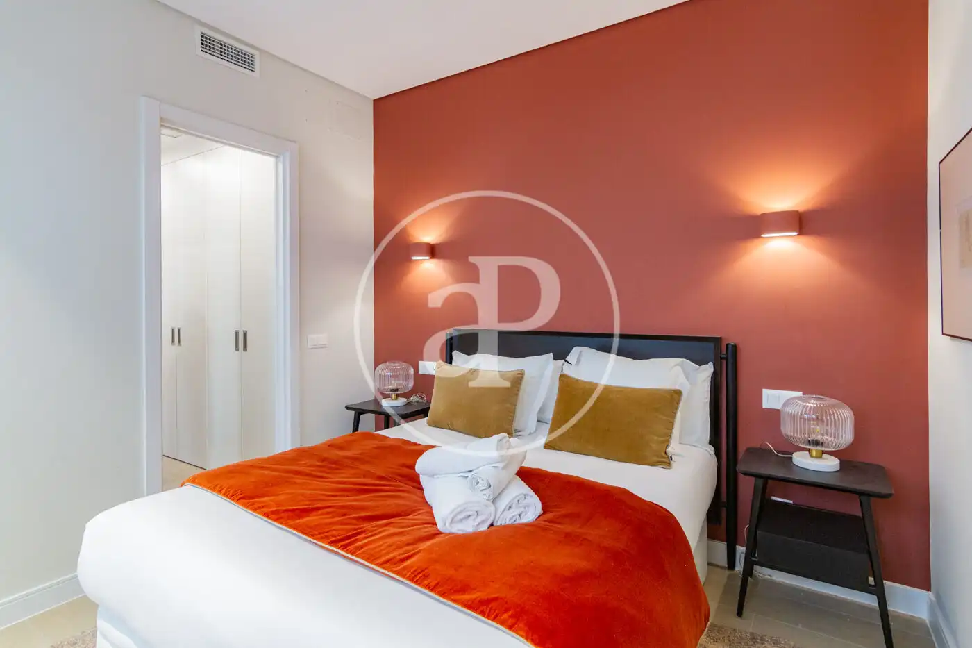 Bedroom of Flat for rent in Madrid  with Air Conditioner, Heating and Furnished
