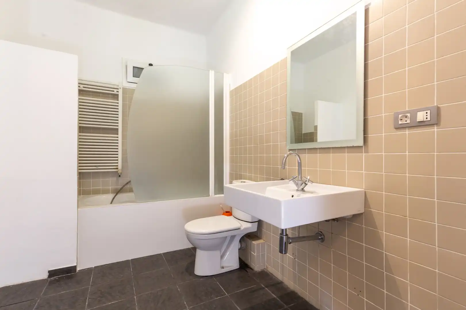 Baño de Planta baja en venta en Sant Just Desvern con Calefacción y Terraza
