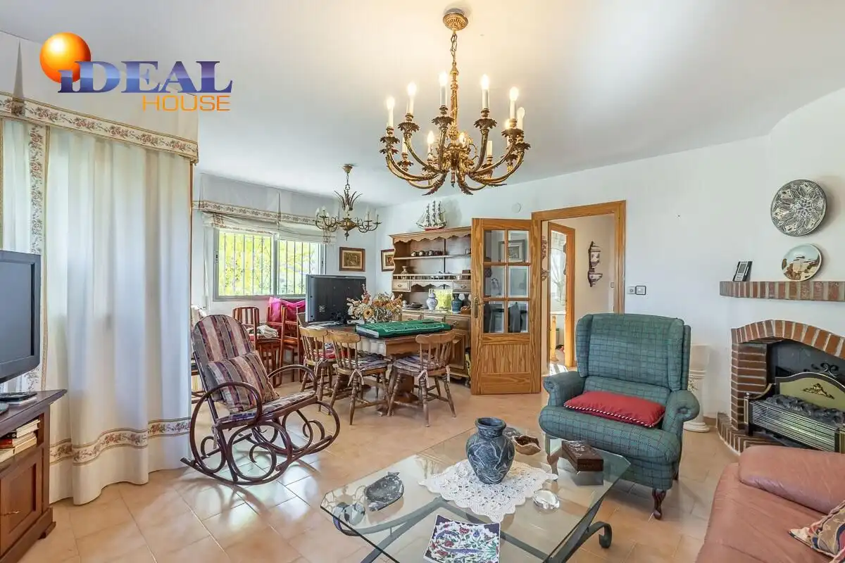 Detached house with pool for sale in Gójar, imagen 9