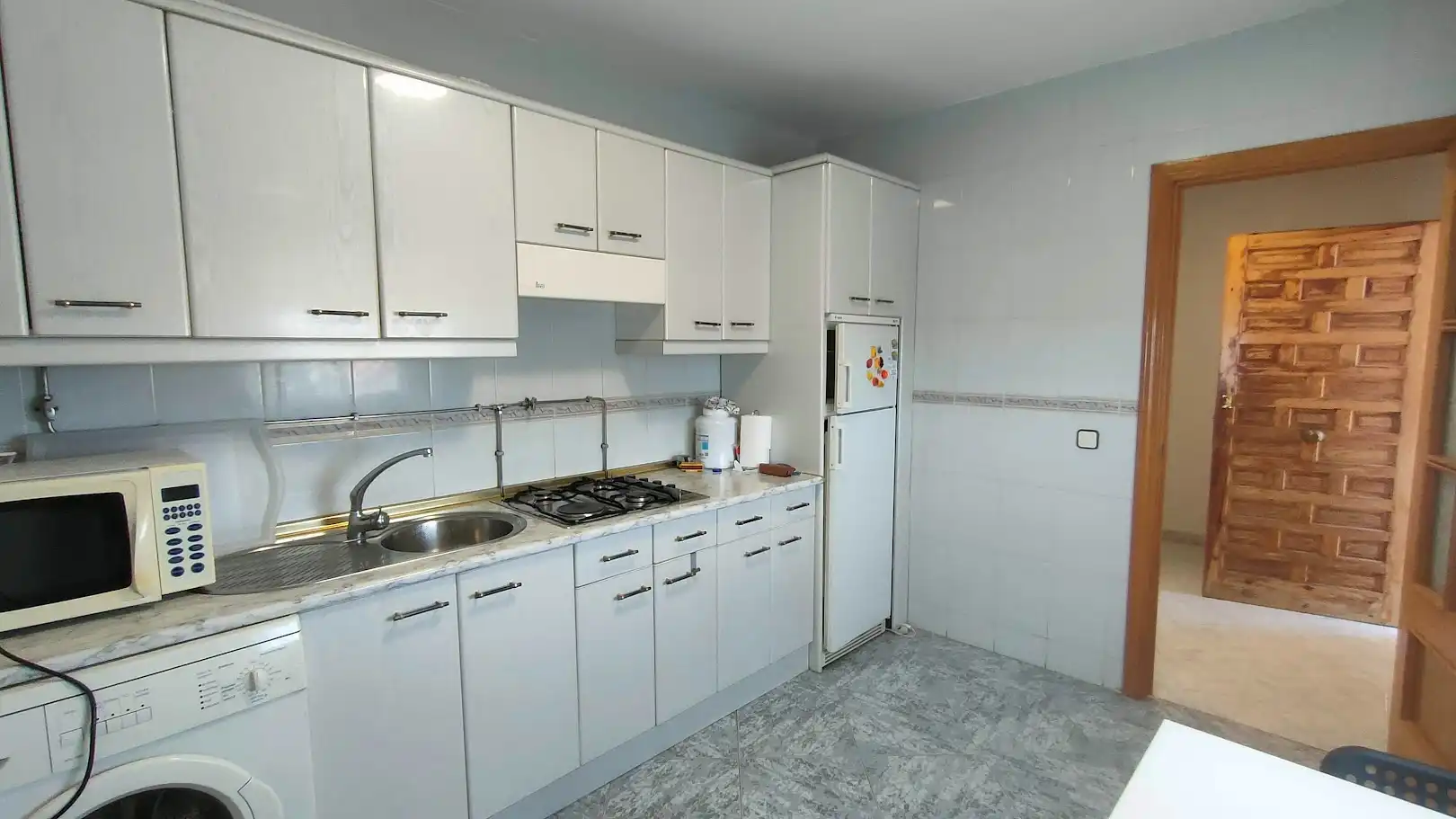 Cocina de Casa o chalet en venta en Torrejón del Rey con Aire acondicionado, Calefacción y Jardín privado