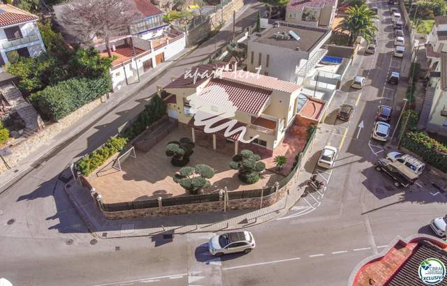 Casa-chalet en Venta en Gran Via Pau Casals en Els Grecs - Mas Oliva