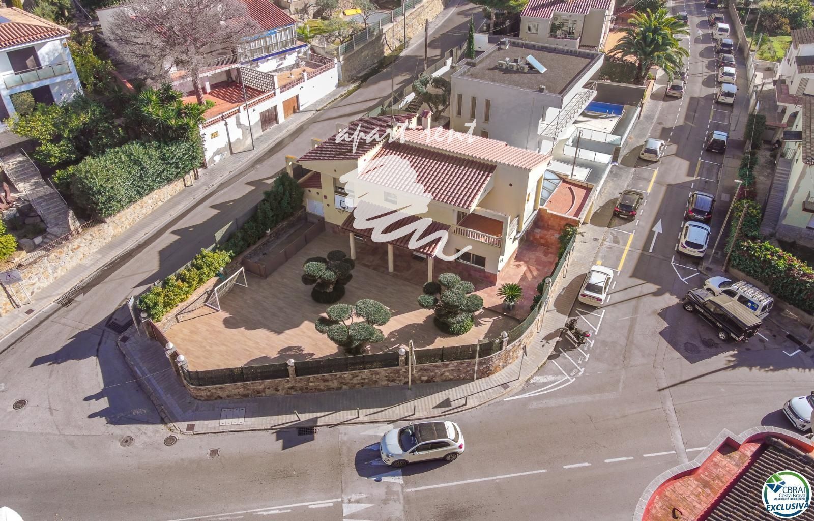 Vista exterior de Casa o chalet en venta en Roses con Aire acondicionado, Calefacción y Piscina
