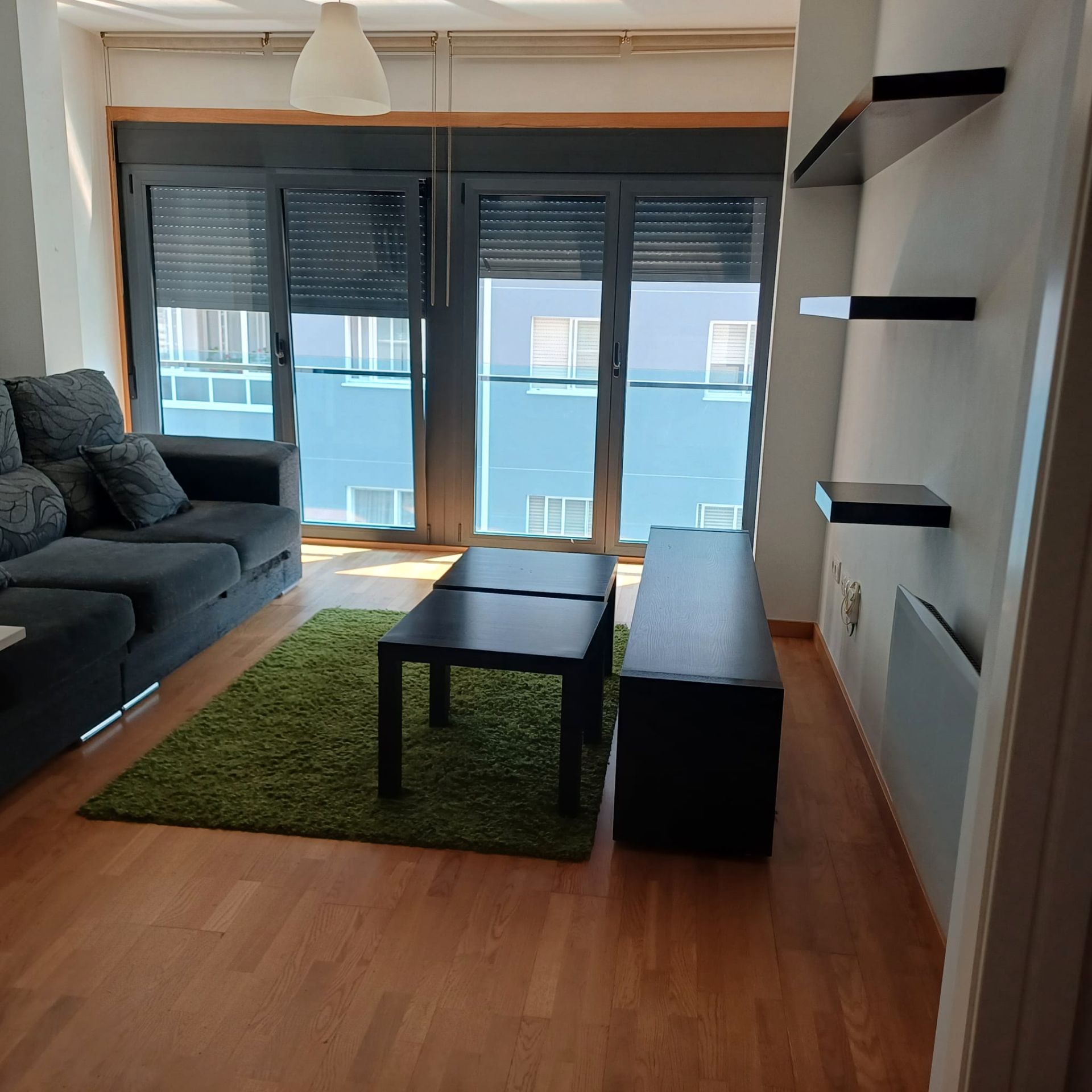 Sala d'estar de Pis en venda en Vilagarcía de Arousa amb Calefacció, Parquet i Traster