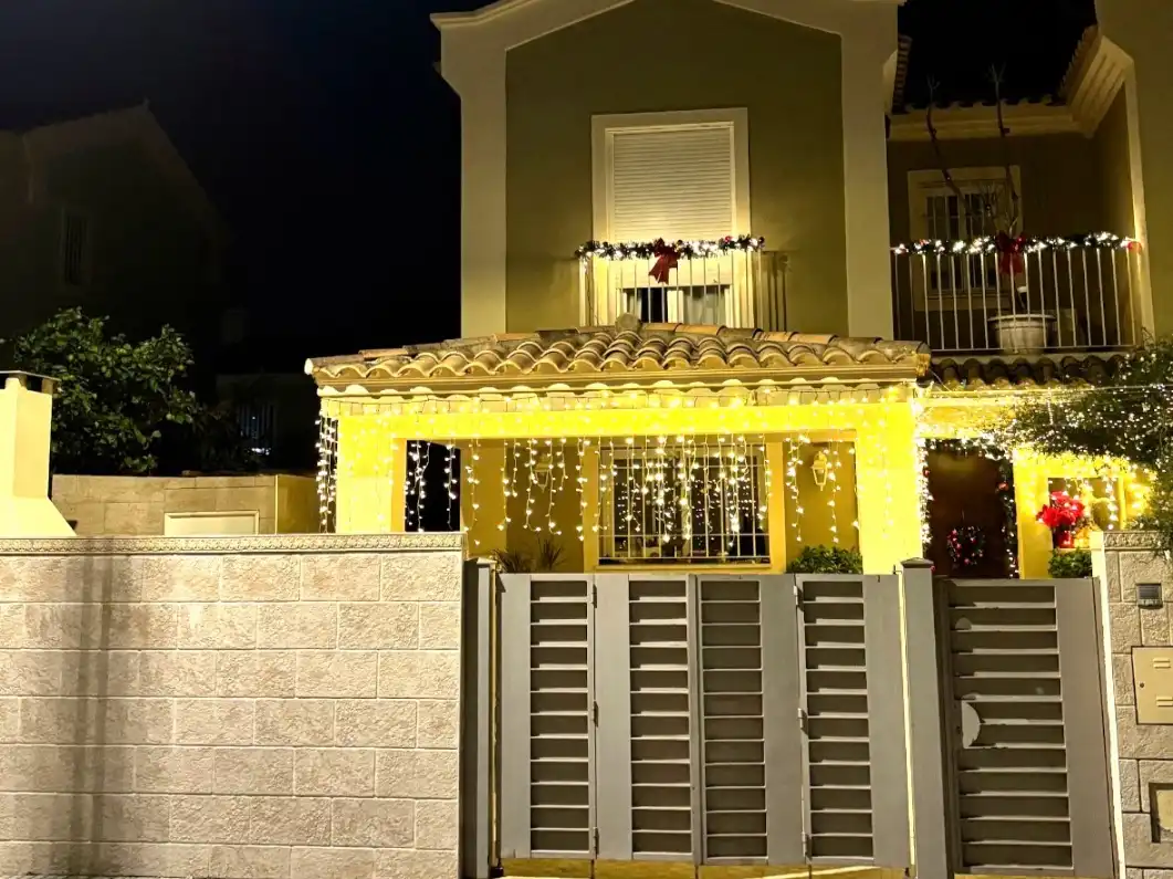 Vista exterior de Casa o xalet en venda en Málaga Capital amb Aire condicionat, Terrassa i Balcó