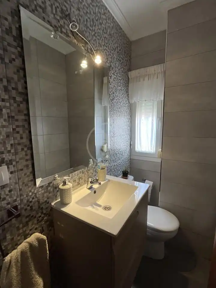 Baño de Piso en venta en Linares con Aire acondicionado y Amueblado