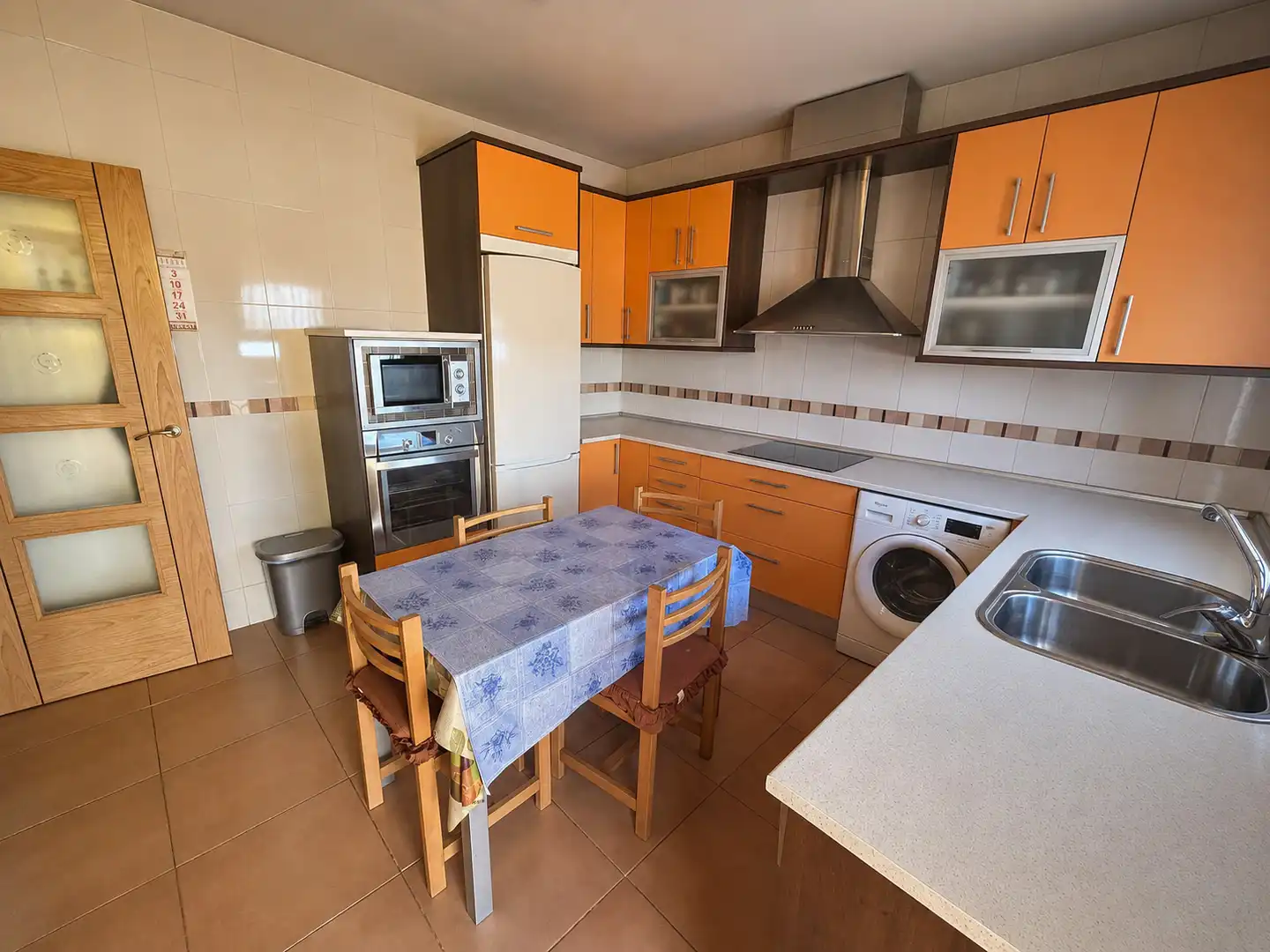 Cuina de Casa adosada en venda en Ciempozuelos amb Aire condicionat, Calefacció i Terrassa