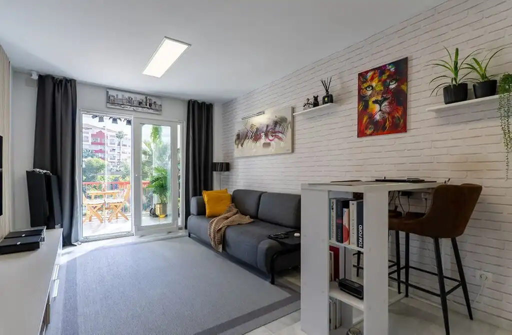 Apartment with pool for sale in Riviera del Sol, imagen 2