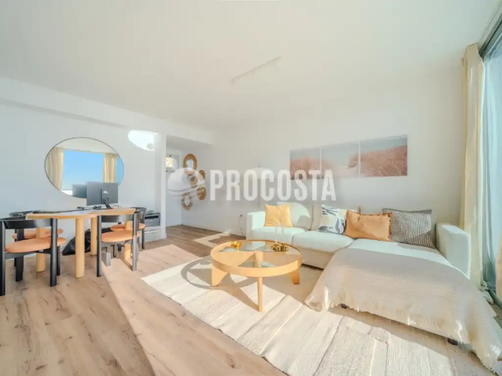 Sala d'estar de Casa adosada en venda en Almuñécar amb Aire condicionat, Calefacció i Terrassa