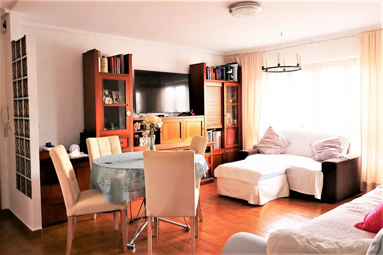 Apartment with lift for sale in Carrer Blasco Ibáñez, imagen 3
