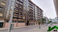 Vista exterior de Pis en venda en Bilbao  amb Calefacció i Balcó