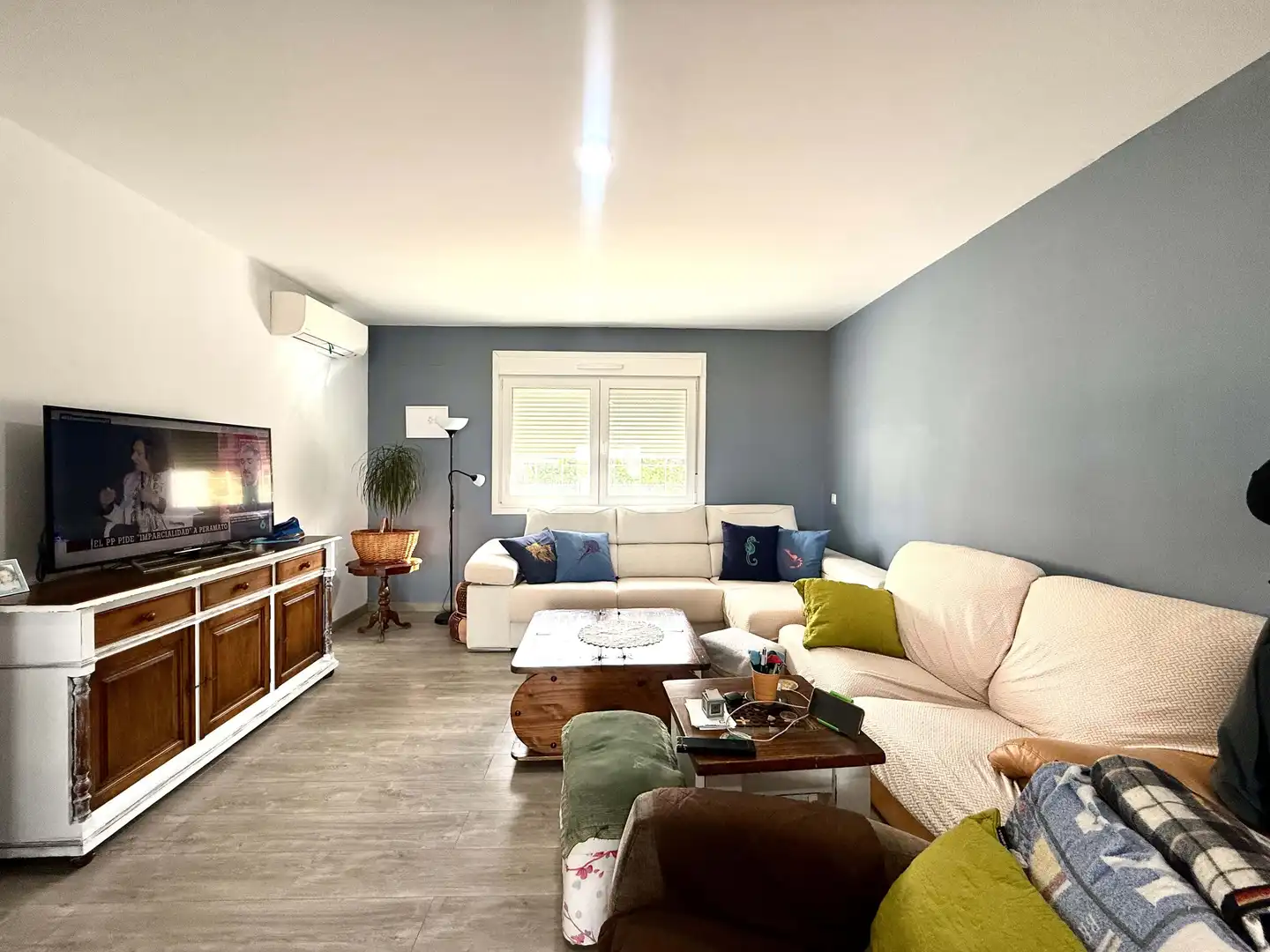 Sala de estar de Casa o chalet en venta en Villanueva de la Torre con Aire acondicionado, Calefacción y Terraza
