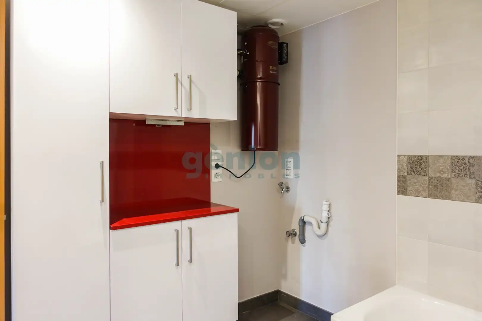 Kitchen of Flat for sale in Girona  with Air Conditioner and Heating