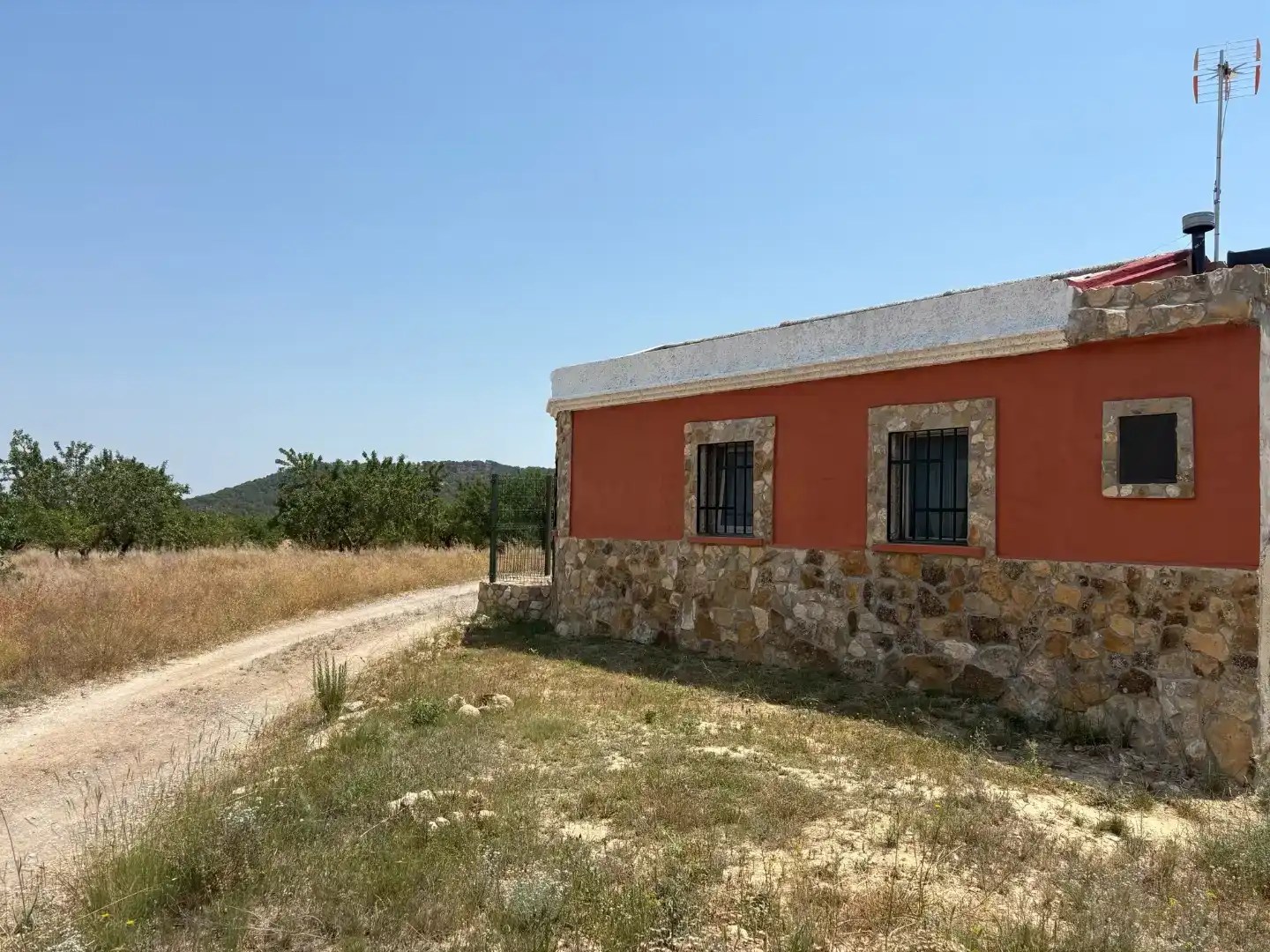 Vista exterior de Casa o xalet en venda en Casinos