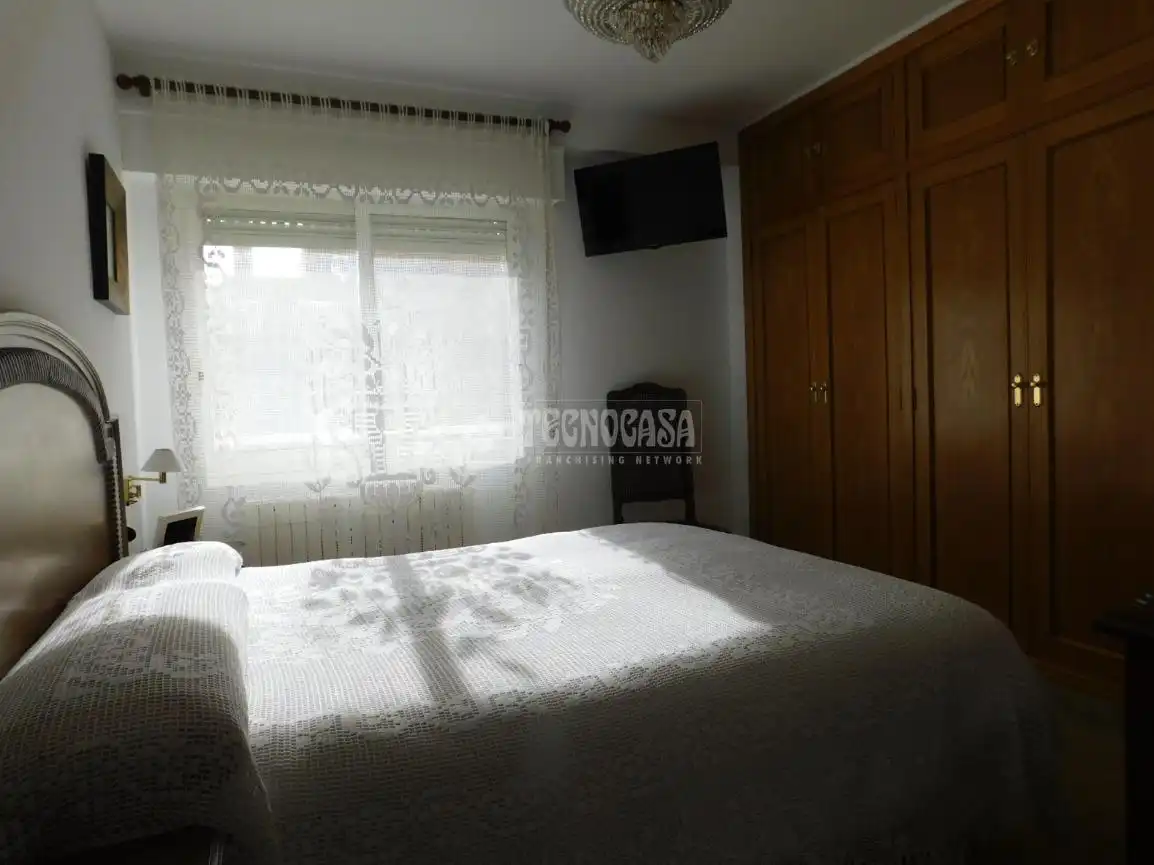 Habitación de Piso en venta en Zaragoza con Aire acondicionado, Calefacción y Terraza