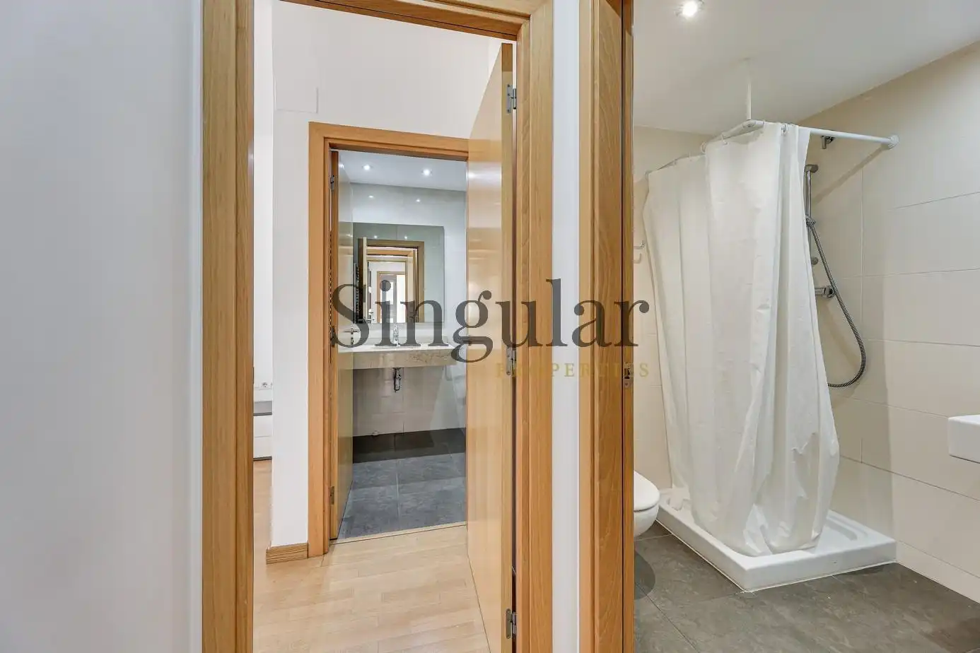 Schlafzimmer von Wohnung zum Verkauf in Sant Cugat del Vallès mit Privatgarten, Terrasse und Abstellraum