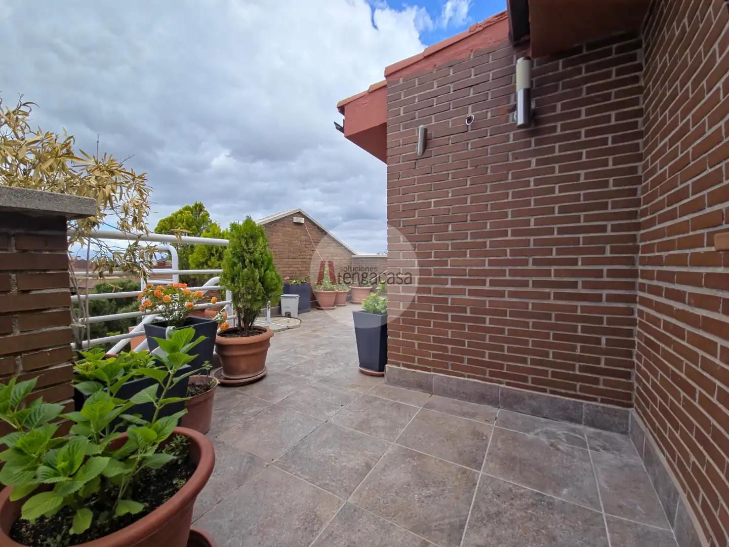 Terrace of Attic for rent in Pozuelo de Alarcón  with Air Conditioner, Heating and Parquet flooring