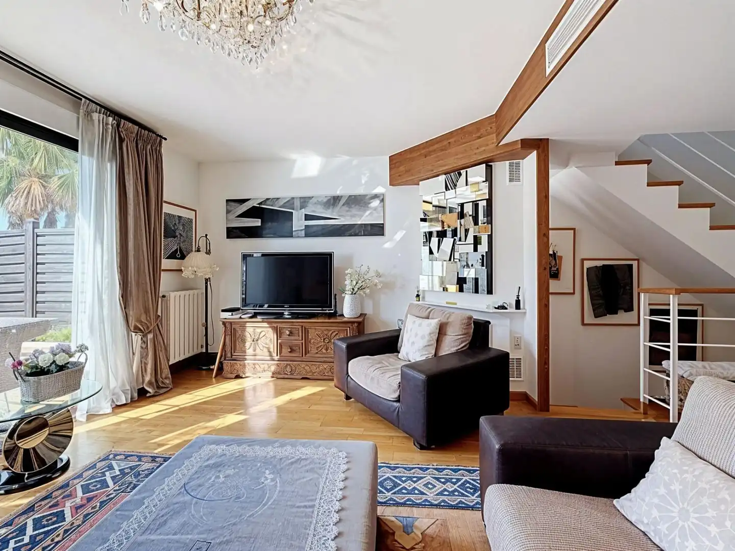 Sala de estar de Casa adosada de alquiler en Godella con Aire acondicionado, Calefacción y Jardín privado