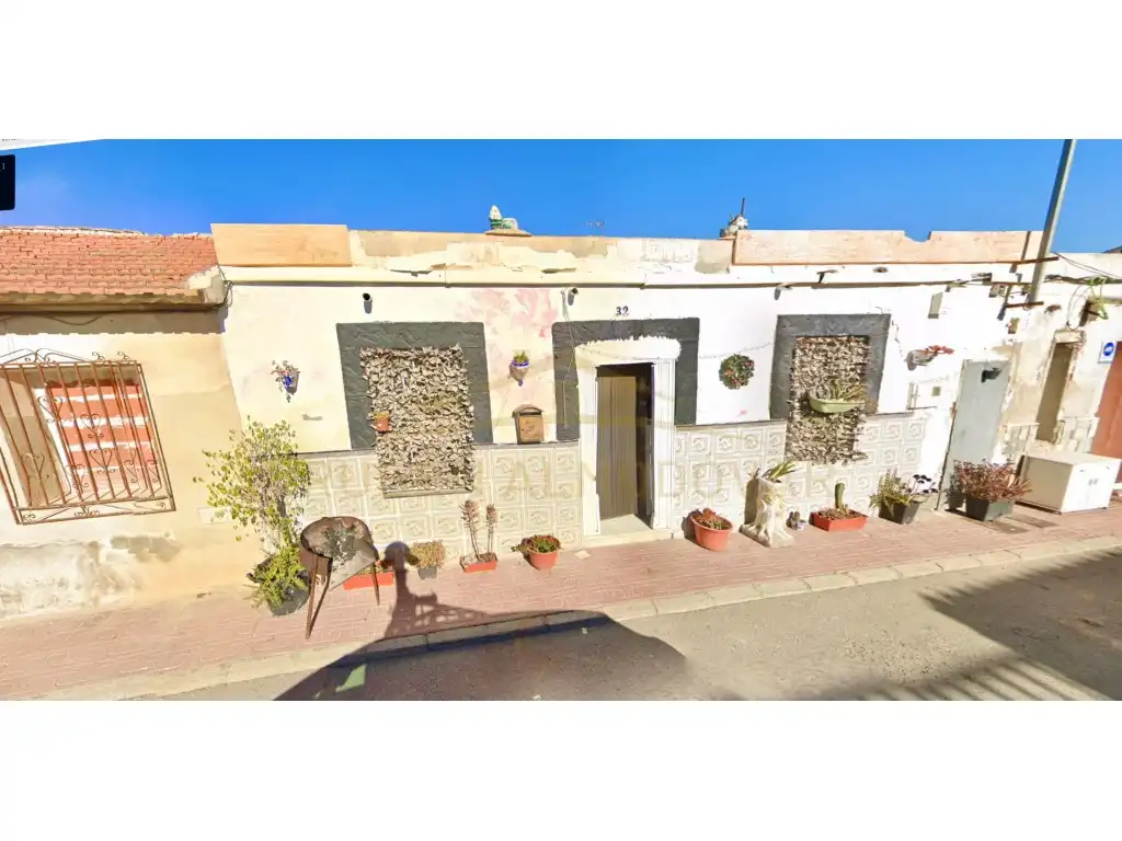 House for sale in Barrio Las Barracas 32, imagen 2