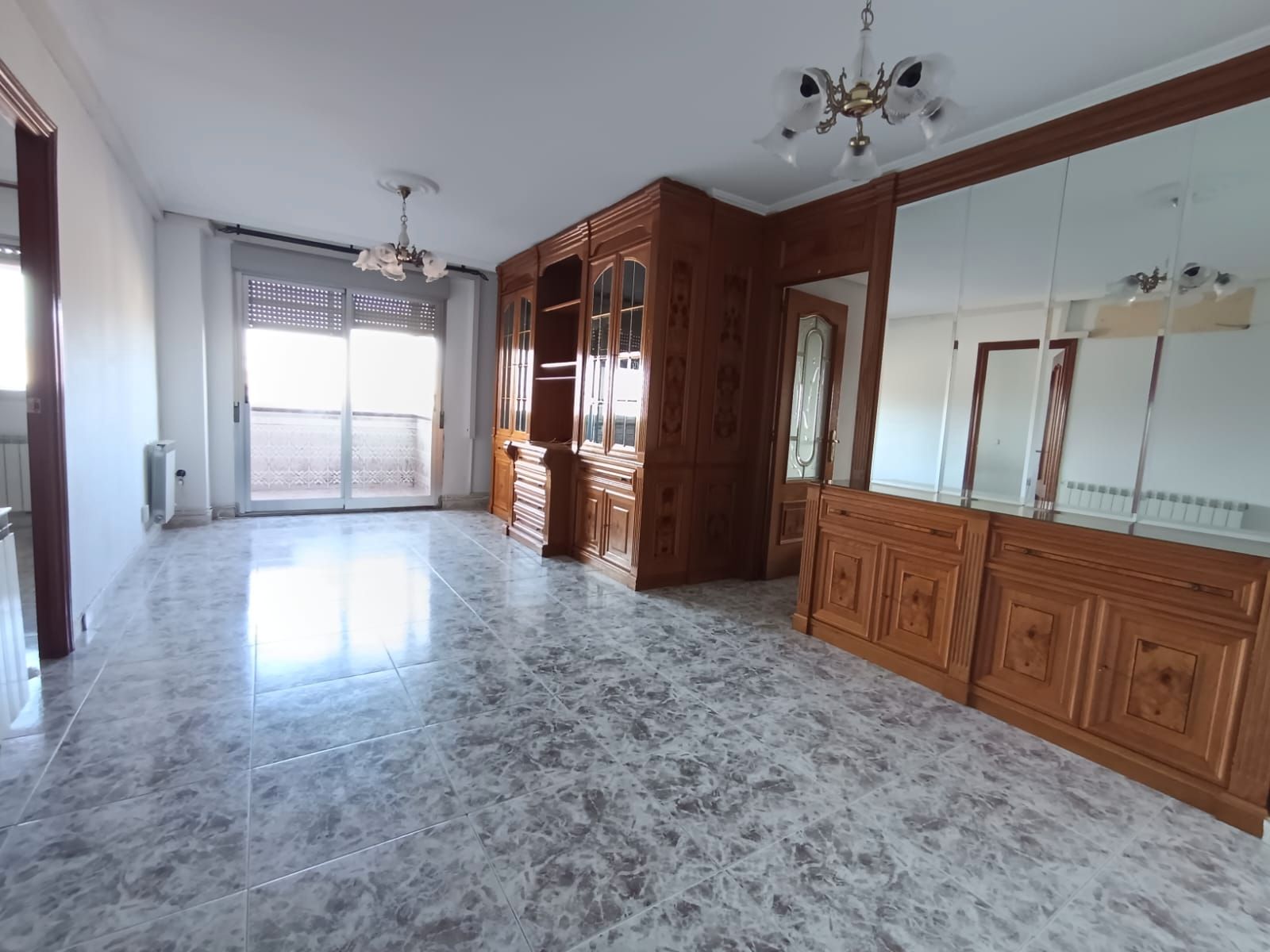 Sala d'estar de Pis en venda en Parla amb Calefacció