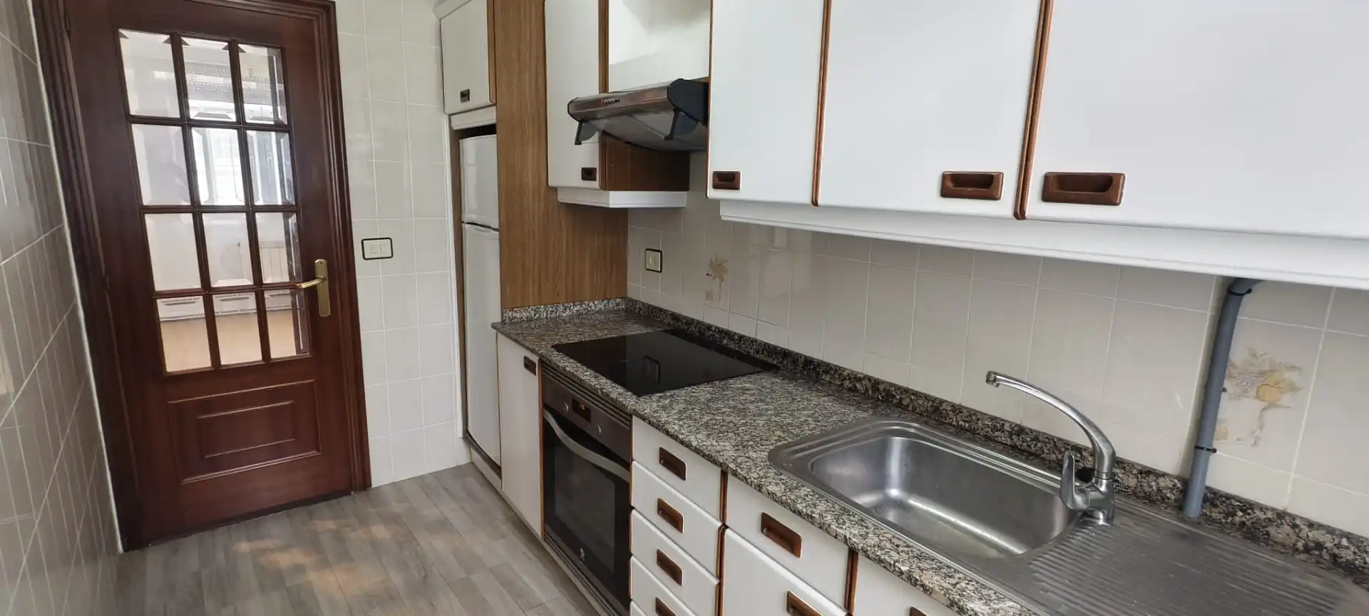 Cuina de Pis en venda en A Coruña Capital  amb Calefacció i Forn