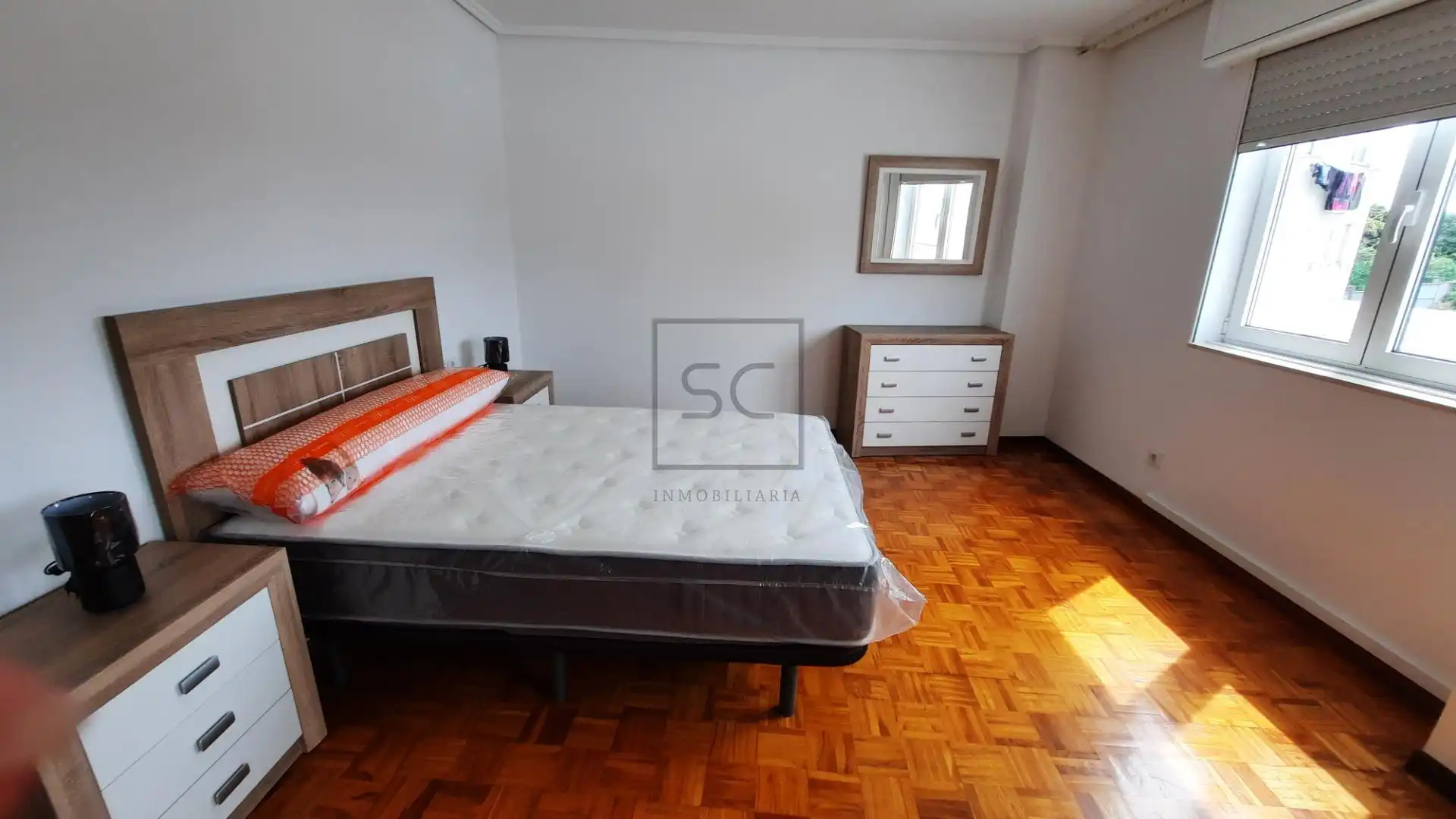 Bedroom of Flat for rent in Ferrol  with Heating, Terrace and Furnished